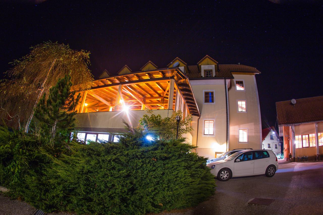 Hotel Kovac Osilnica Exterior foto